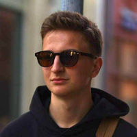 Владислав Костров