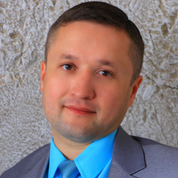 Михаил Попов