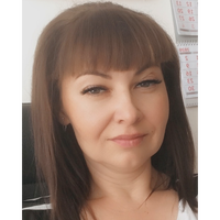 Яна Попова
