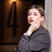 Ксения Сахарова
