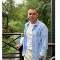 Данила Мануйлов