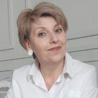 Елена Кропотина