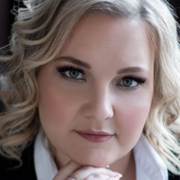 Елена Селиванова