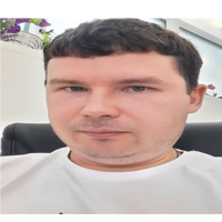 Олег Пономарев