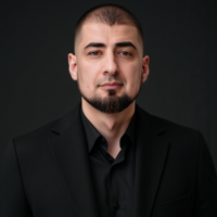 Виджай Халилов
