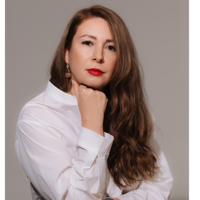 Юлия Романова