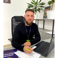 Артём Попов