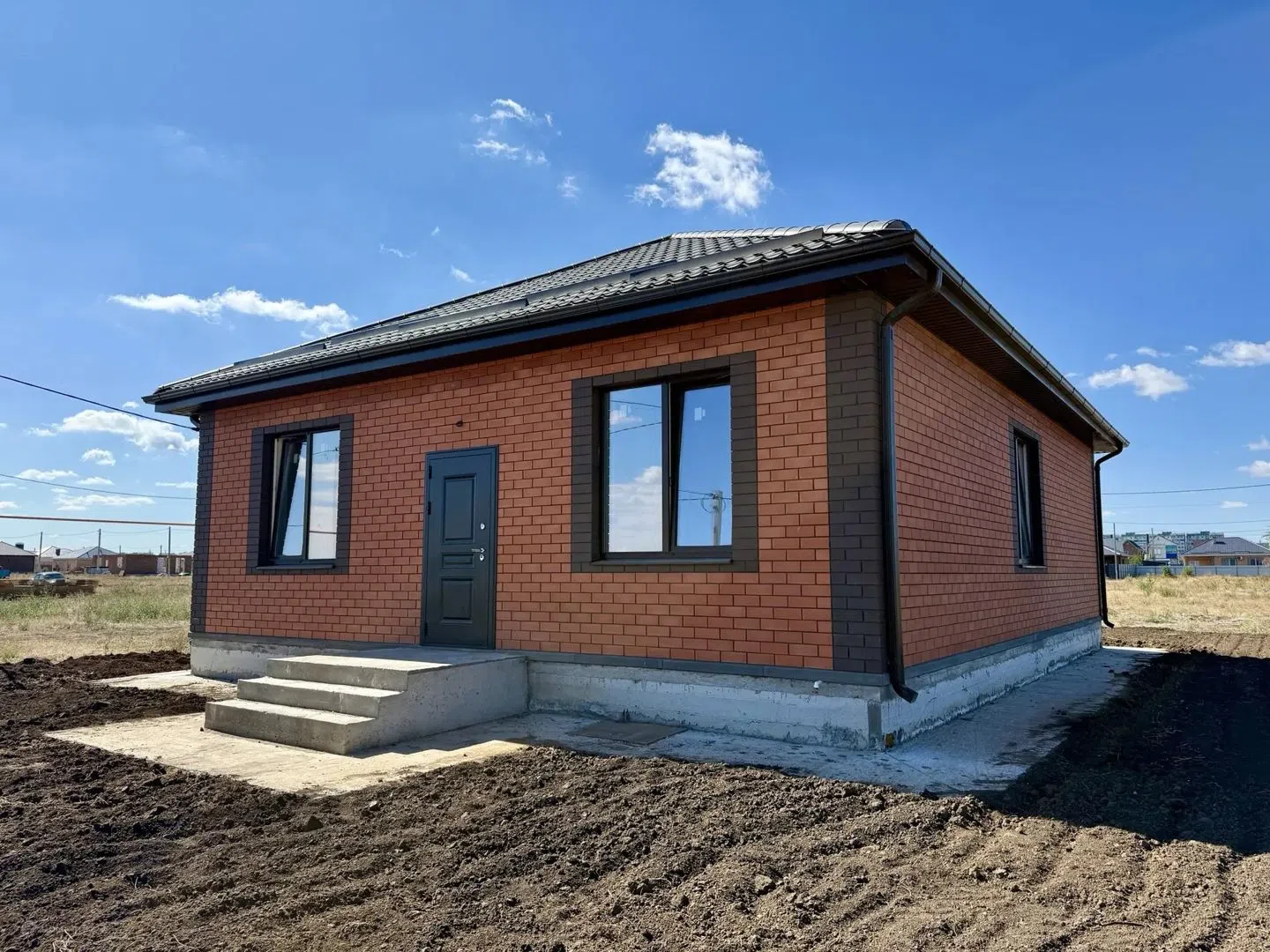 Проект дома «Верона» компании Дом Сегодня из материала Газобетонные блоки площадью 93м² под ключ за 6050000₽ в Луганске | 1 этаж, 3 спальни, 2 санузла – Домклик