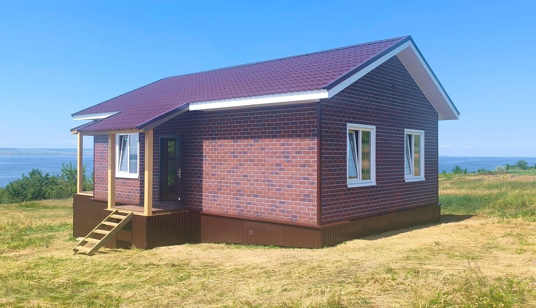 Проект дома «Дом из СИП панелей 75 м² (ПД-1055)» компании Альфа SIP · Дома из СИП панелей из материала SIP-панели площадью 75.3м² под ключ за 4222662₽ в Донецке | 1 этаж, 2 спальни, 1 санузел – Домклик