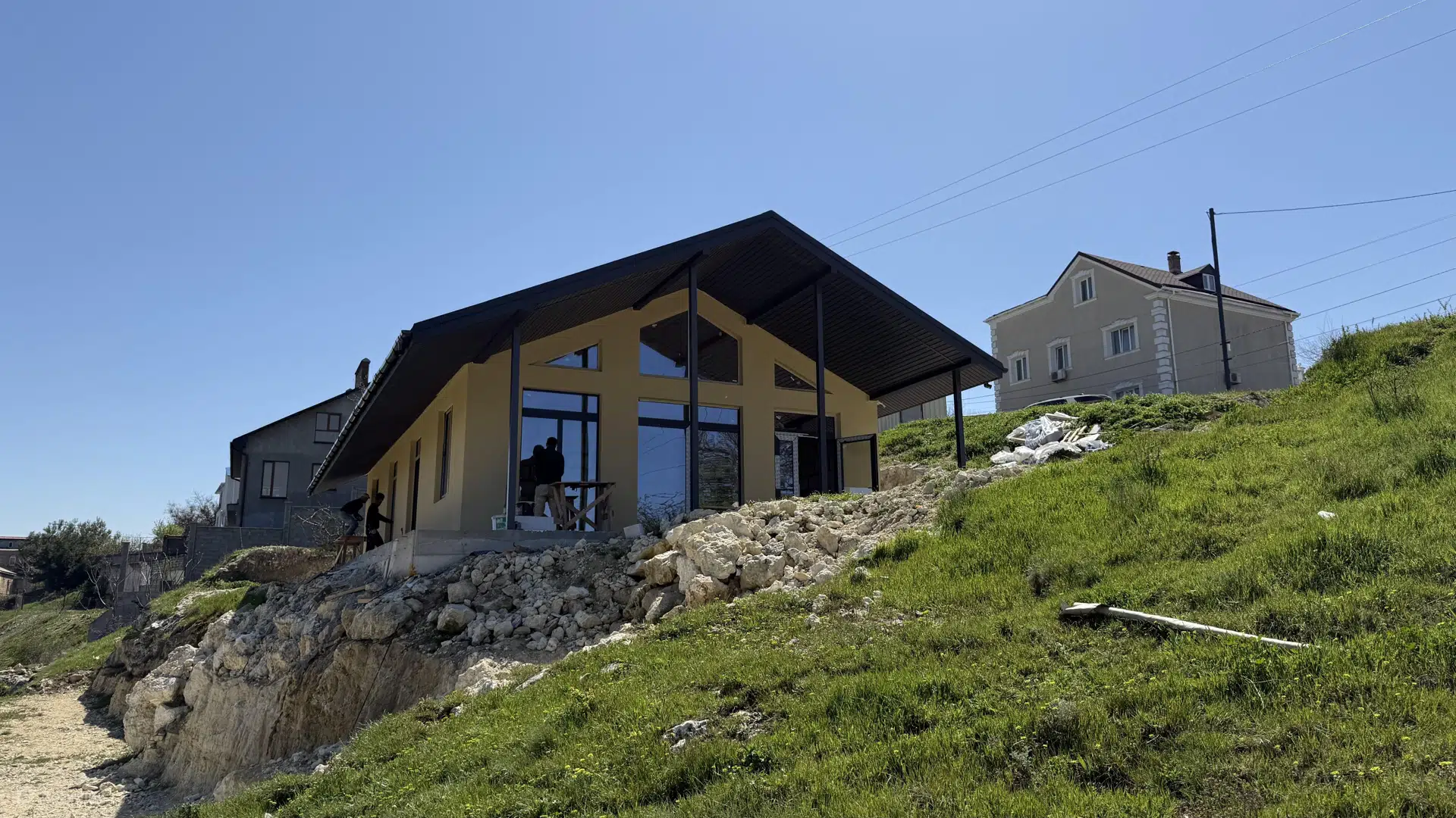 Проект дома «Просторный» компании Сапфир из материала Газобетонные блоки площадью 113м² под ключ за 6225000₽ в Донецке | 2 этажа, 4 спальни, 2 санузла – Домклик