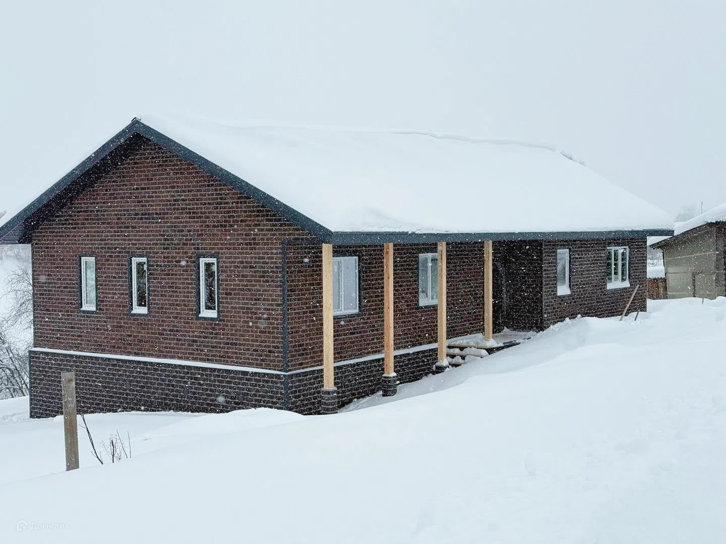 Проект дома «Дом из СИП панелей 148 м² (1009-ПД)» компании Альфа SIP · Дома из СИП панелей из материала SIP-панели площадью 148м² под ключ за 8365528₽ в Донецке | 1 этаж, 4 спальни, 2 санузла – Домклик
