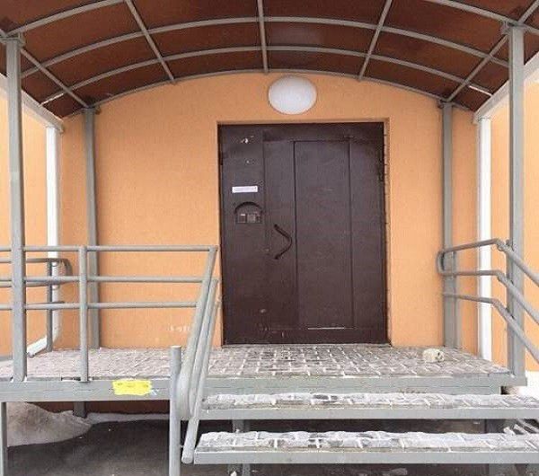 EntranceOutside