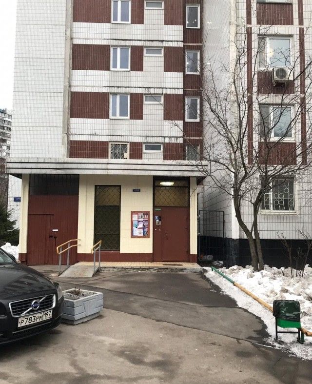EntranceOutside