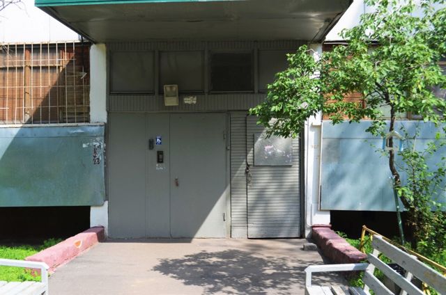 EntranceOutside
