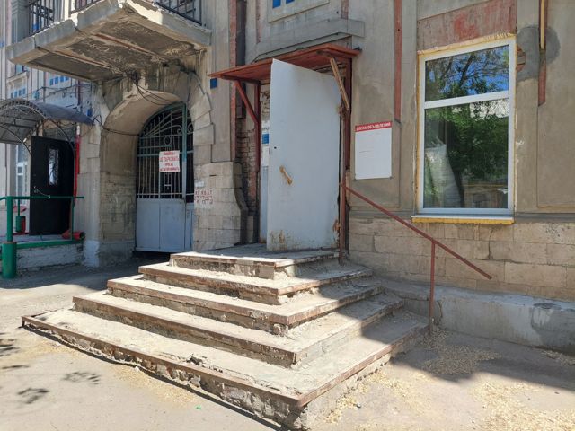 EntranceOutside