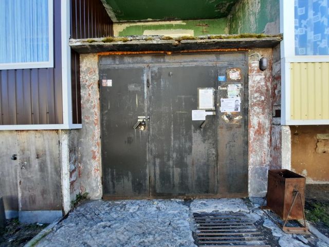 EntranceOutside