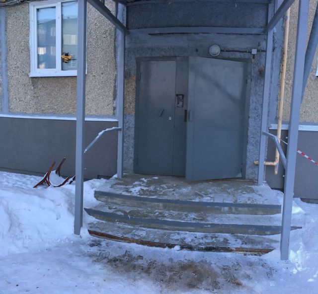 EntranceOutside