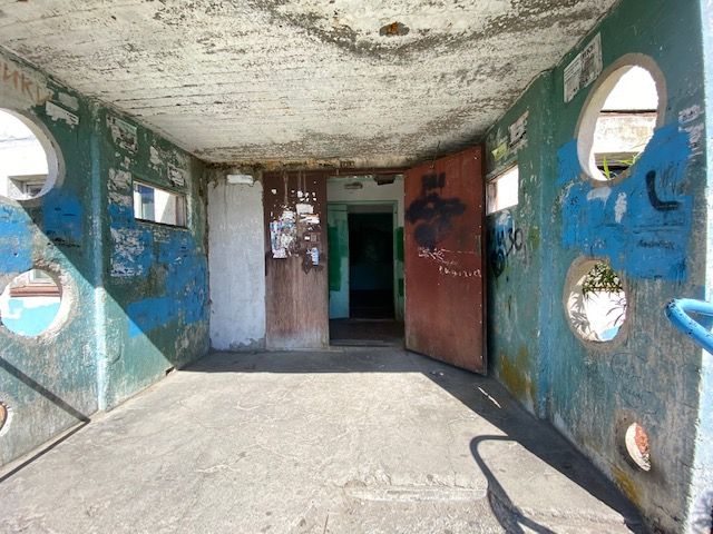 EntranceOutside