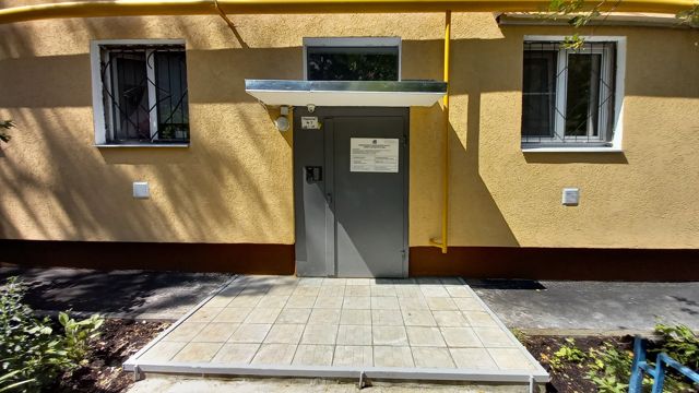 EntranceOutside