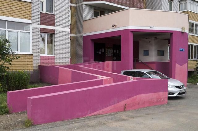 EntranceOutside