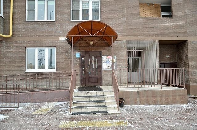 EntranceOutside