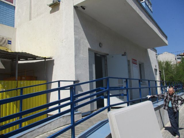 EntranceOutside