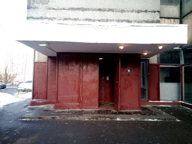 EntranceOutside