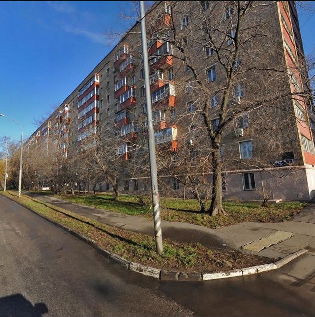 Зорге 36 дом высота потолков