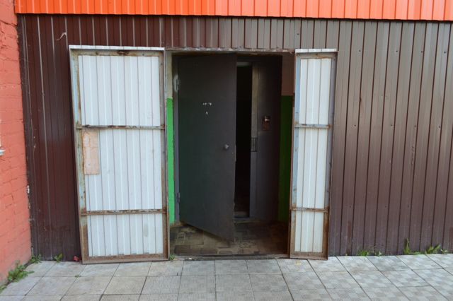 EntranceOutside