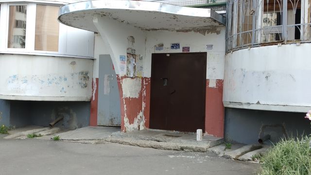 EntranceOutside