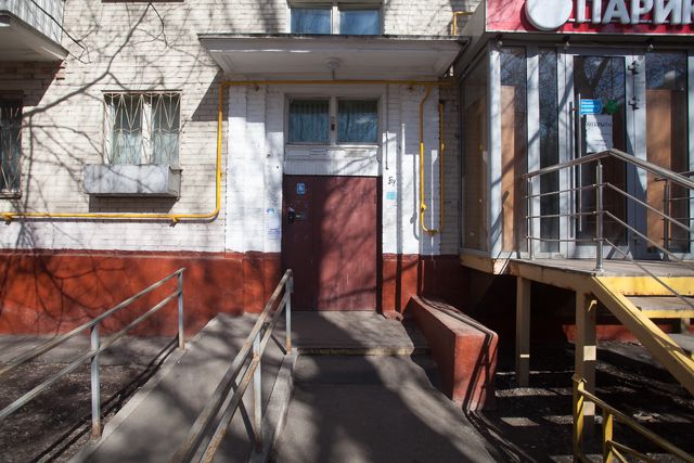 EntranceOutside