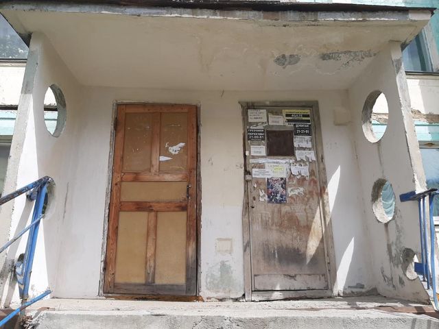 EntranceOutside