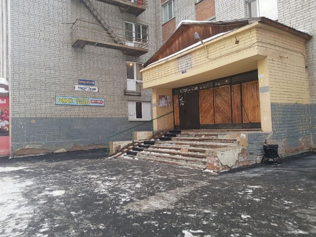 EntranceOutside