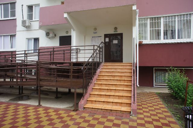 EntranceOutside