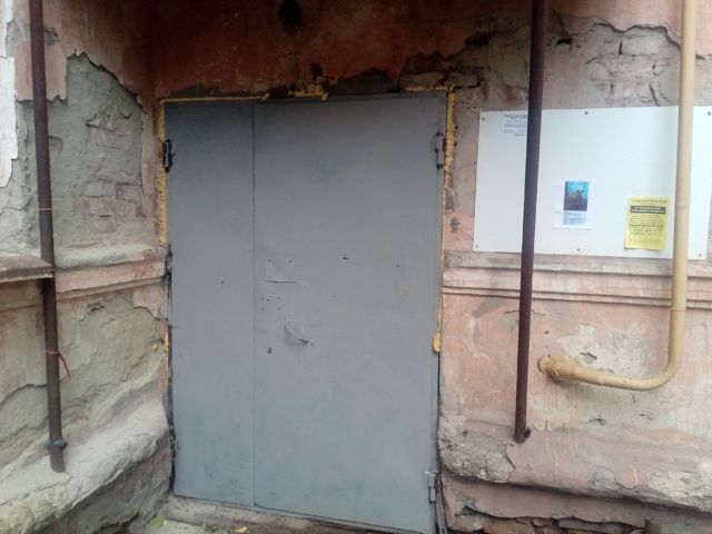 EntranceOutside