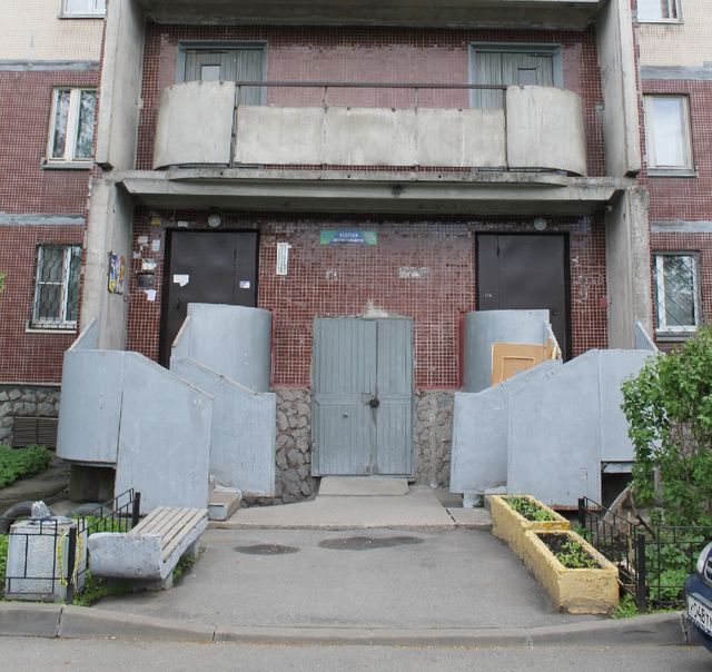 EntranceOutside