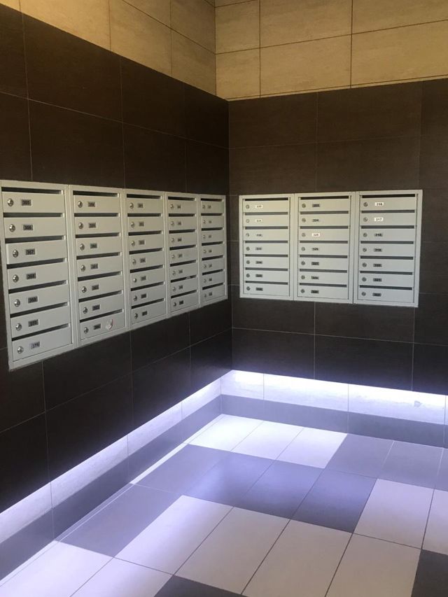 Екі вагинасы бар қыз Қайын енесін жұмыста жүргенде күйеу бала сипатады