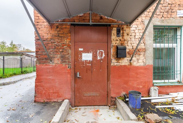 EntranceOutside