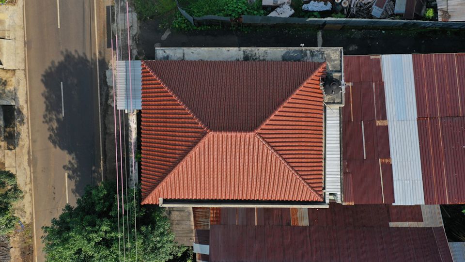 Вальмовая стропильная система крыши: особенности конструкции и монтажа своими руками
