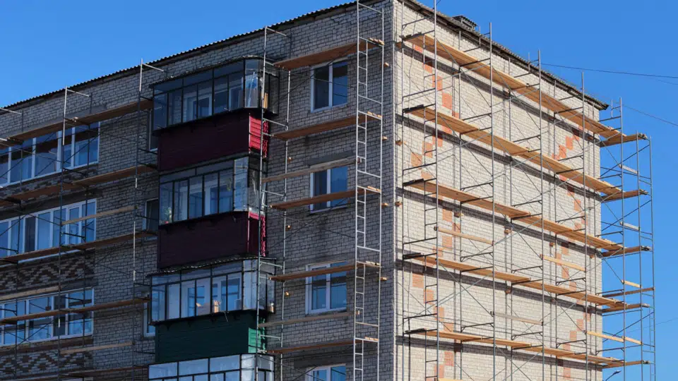 В России ускорят капитальный ремонт обветшалых домов