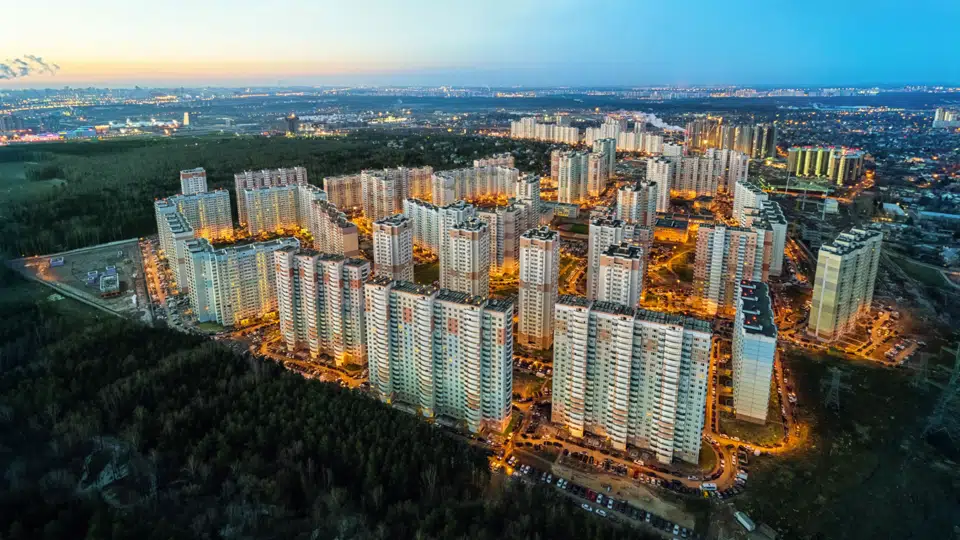 Названы популярные у москвичей регионы для покупки жилья
