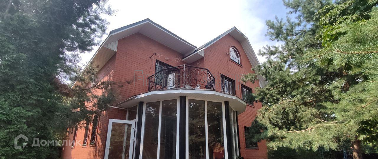 Купить дом, 350 м² по адресу Московская область, городской округ ...