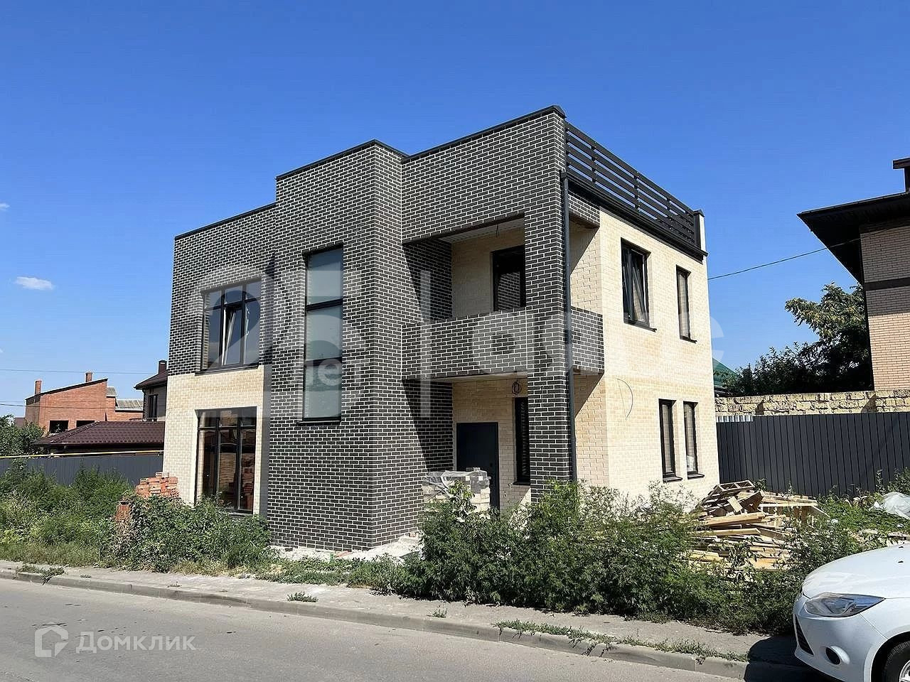 Купить дом, 170 м² по адресу Ростов-на-Дону, 6-я Кольцевая улица за 14 700  000 руб. в Домклик — поиск, проверка, безопасная сделка с жильем в офисе  Сбербанка.