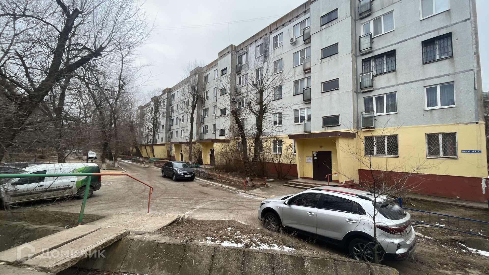 Купить 4-комнатную квартиру, 81.2 м² по адресу Республика Калмыкия, Элиста,  4-й микрорайон, 43, 1 этаж за 3 680 000 руб. в Домклик — поиск, проверка,  безопасная сделка с жильем в офисе Сбербанка.