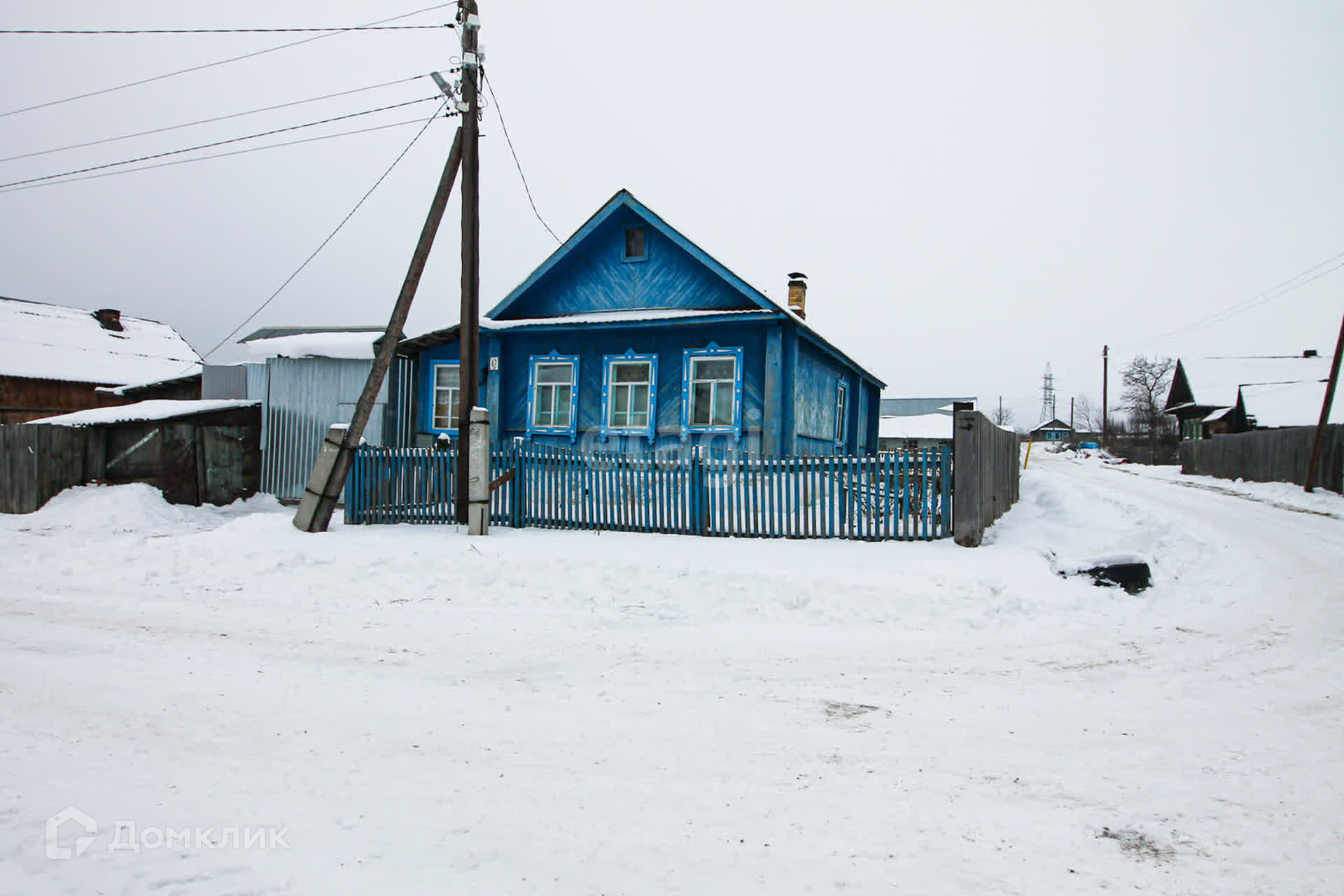 Купить дом, 43 м² по адресу Свердловская область, Артёмовский, 2-я  Набережная улица, 42 за 675 000 руб. в Домклик — поиск, проверка,  безопасная сделка с жильем в офисе Сбербанка.