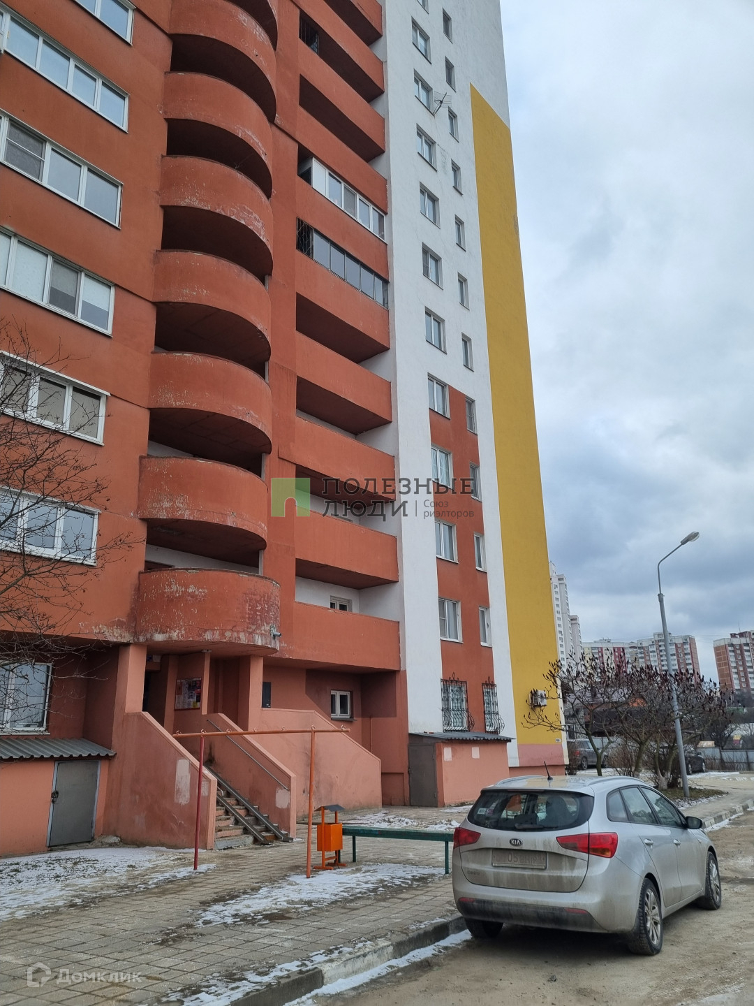 Купить 1-комнатную квартиру, 44 м² по адресу Белгород, улица 5 Августа, 37,  4 этаж за 3 950 000 руб. в Домклик — поиск, проверка, безопасная сделка с  жильем в офисе Сбербанка.