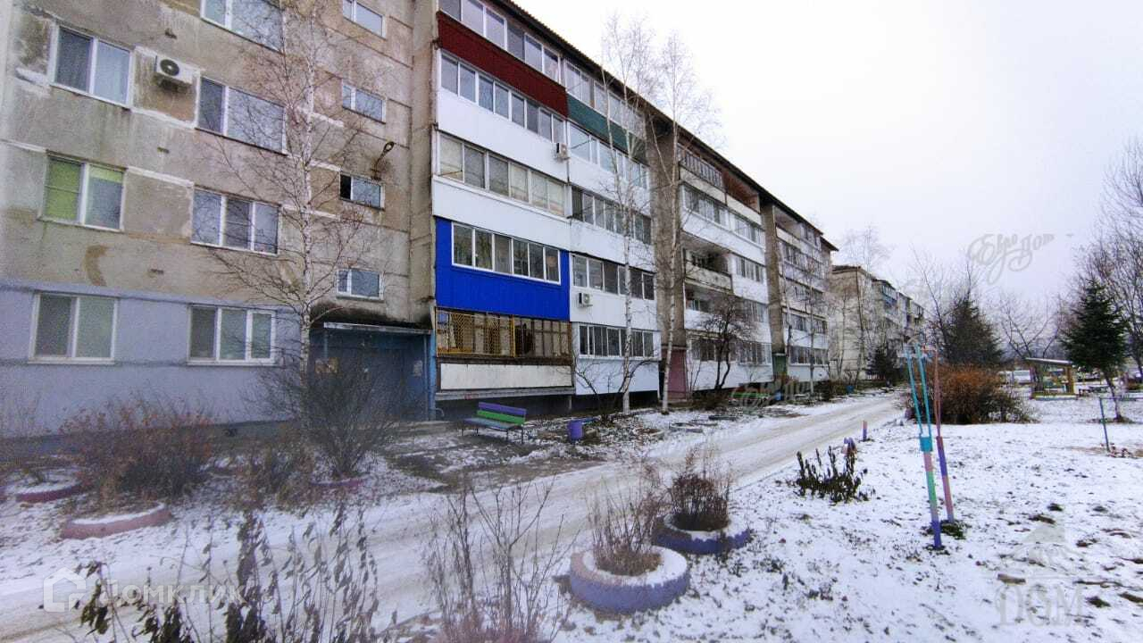 Купить 2-комнатную квартиру, 49.1 м² по адресу Еврейская автономная  область, Биробиджан, микрорайон Биробиджан-2, Юбилейная улица, 7А, 1 этаж  за 3 200 000 руб. в Домклик — поиск, проверка, безопасная сделка с жильем в  офисе Сбербанка.