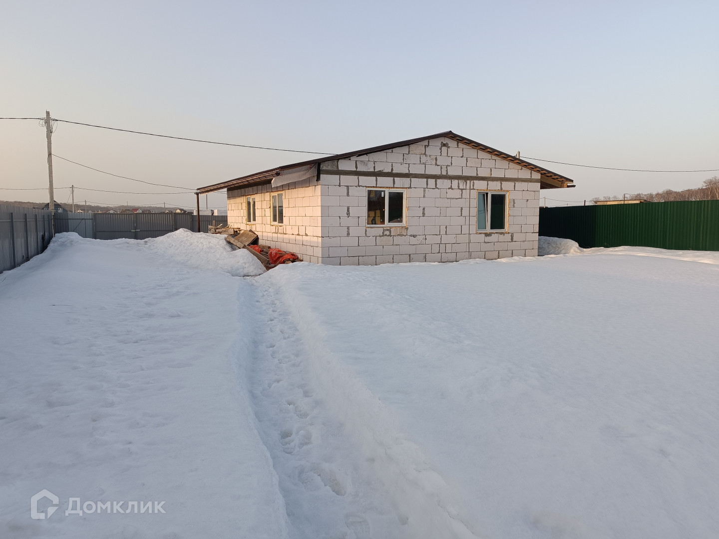 Купить таунхаус, 45.4 м² по адресу Московская область, городской округ  Домодедово, деревня Максимиха, коттеджный посёлок Сказка-6, 213 за 4 500  000 руб. в Домклик — поиск, проверка, безопасная сделка с жильем в офисе  Сбербанка.