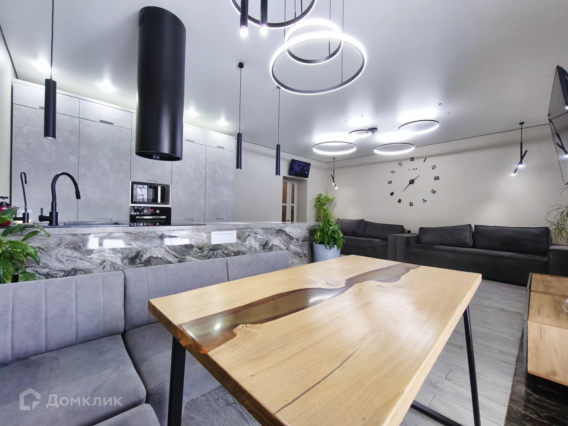 Kuća, 170 m²