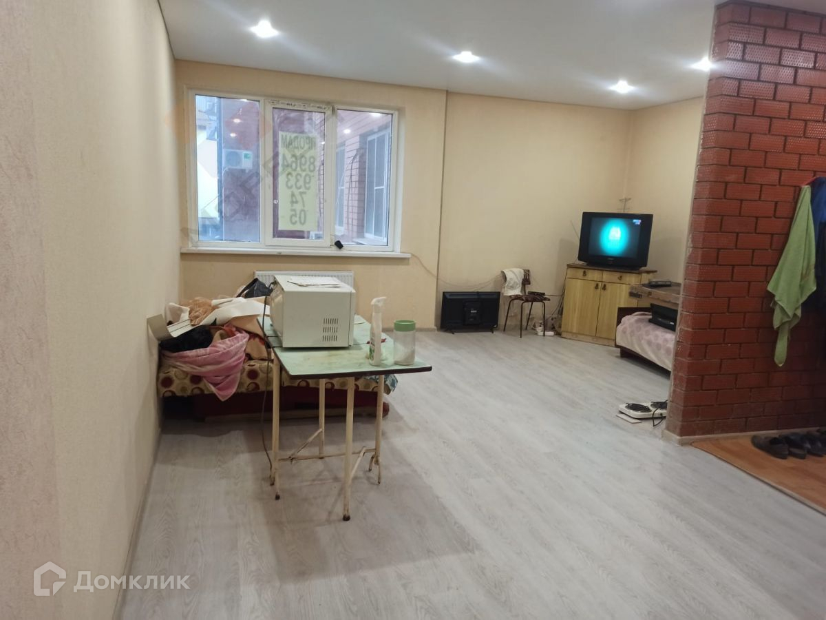 Купить студию, 35.8 м² по адресу Республика Адыгея, Майкоп, Батарейный  переулок, 11, 2 этаж за 3 400 000 руб. в Домклик — поиск, проверка,  безопасная сделка с жильем в офисе Сбербанка.